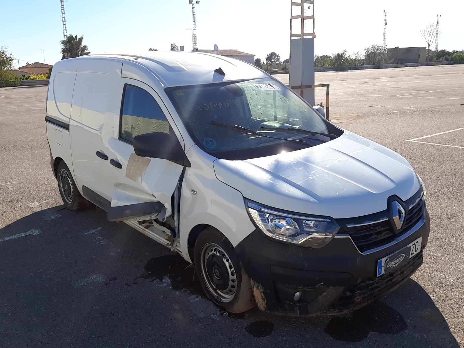 Renault Express 2022. Lot# 50428377. VIN VF1RJK00369309867. Photo 1